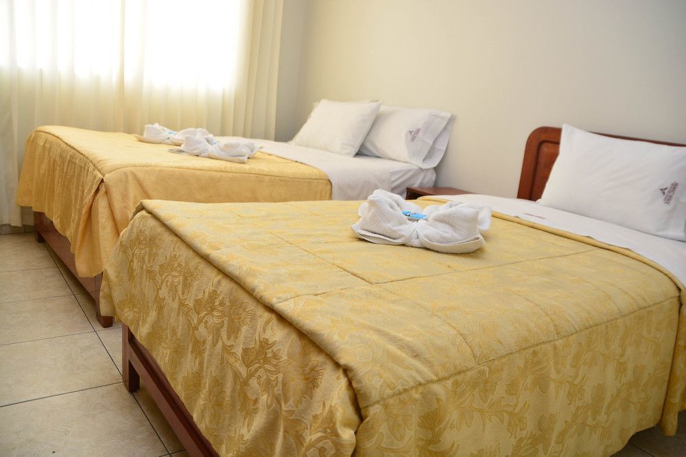 Hotel Jorge Chavez Trujillo Buitenkant foto