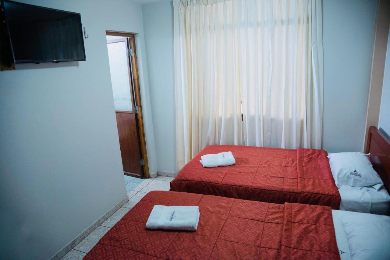 Hotel Jorge Chavez Trujillo Buitenkant foto